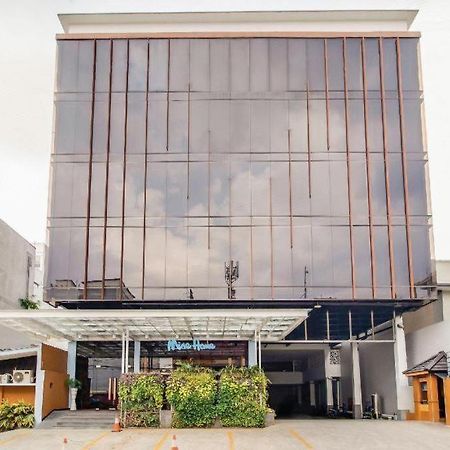 Hotel Oyo 1805 Fatmawati Mansion Syariah Jakarta Exterior foto